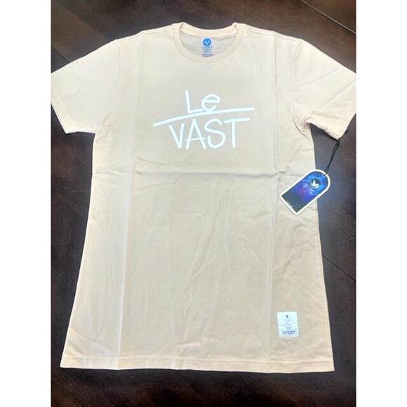 VAST LIFE Graphic T-Shirt LE VAST TAN SZ SMALL NWT Mens SURFING $45 - Picture 1 of 6